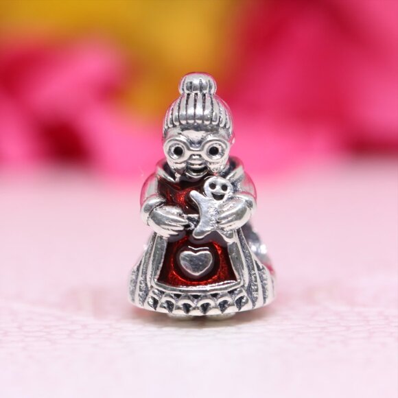 Pandora Mrs Santa Claus Charm 792005EN07 - Picture 1 of 4